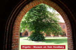 Klosterhof + Namenszug