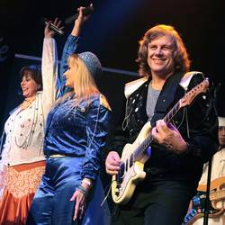 waterloo the abba show 1024x1024
